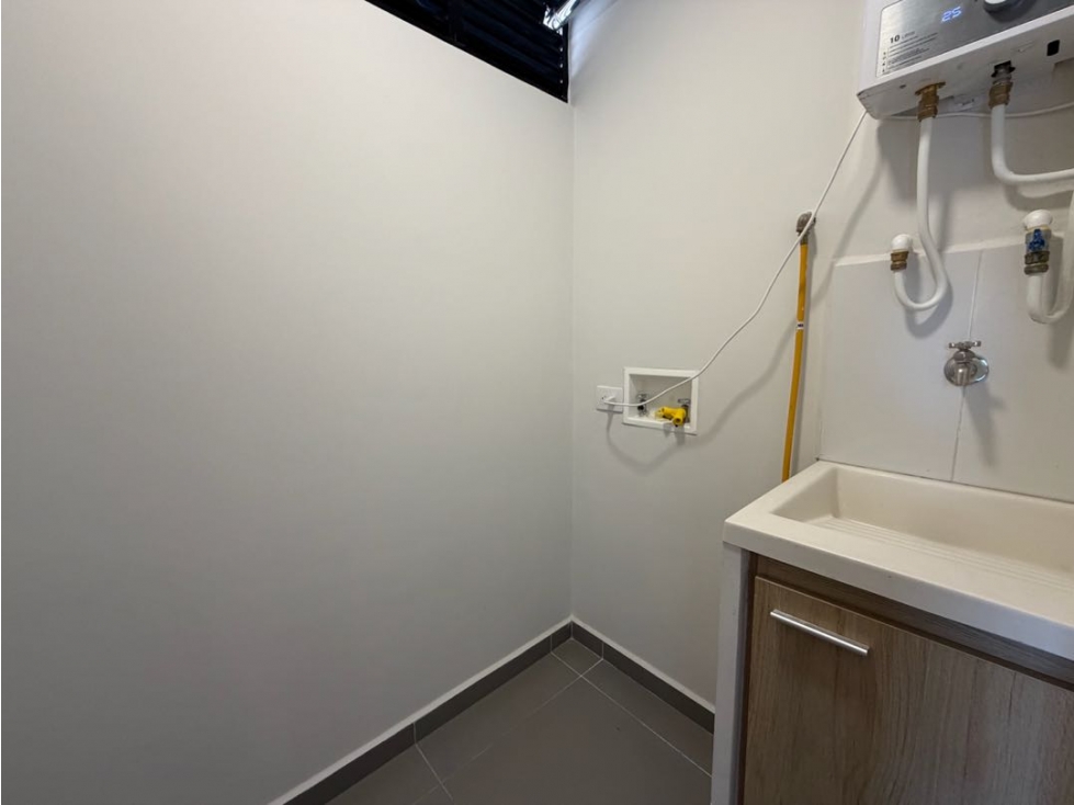 Venta de Apartamento Moderno en El Escobero / Brujas, Envigado — foto 5