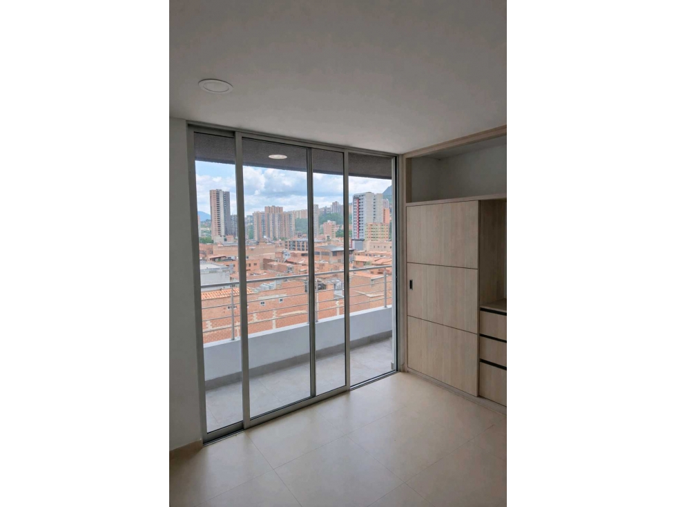 Venta de apartamento moderno piso alto, Bello cerca al parque, piso 8
