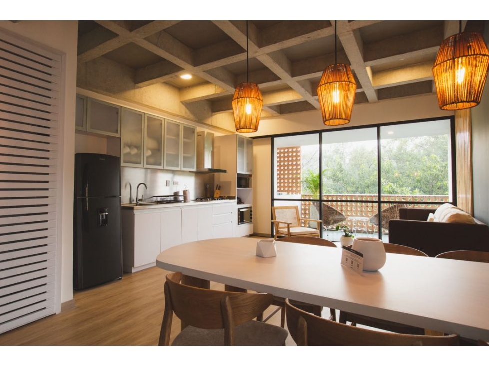 Venta de apartamento moderno y amoblado / Primer parque laureles