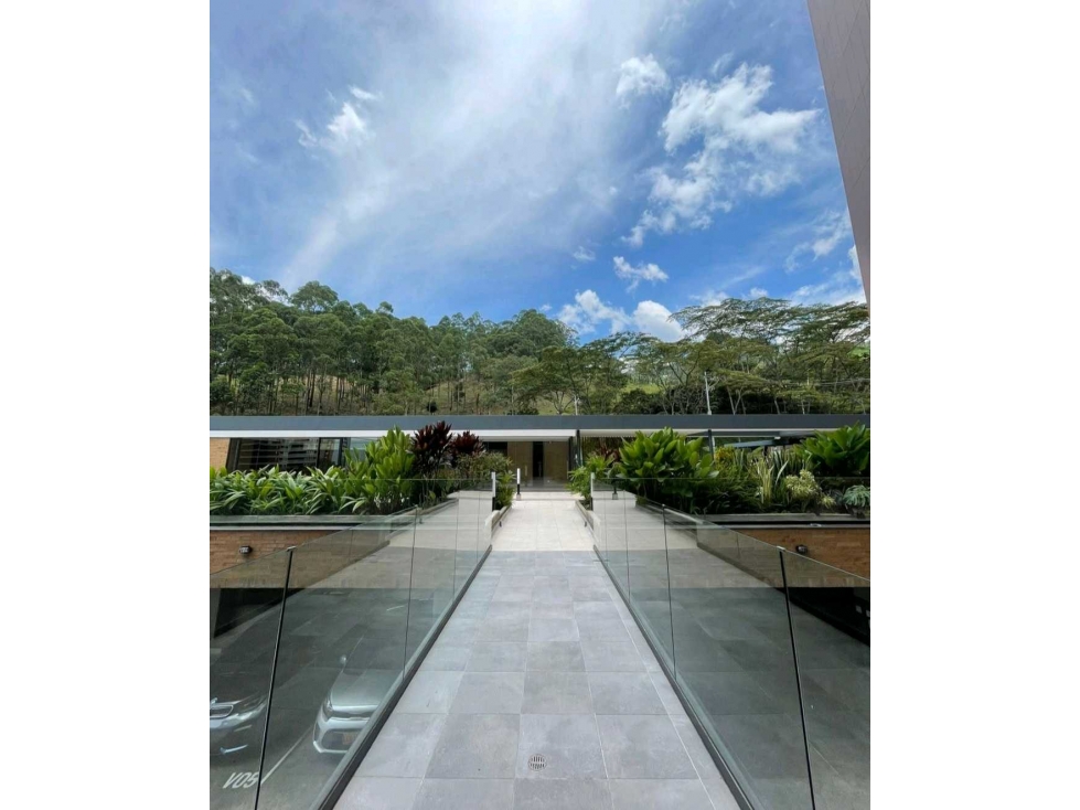 VENTA DE APARTAMENTO NUEVO EN LAS PALMAS. — foto 3
