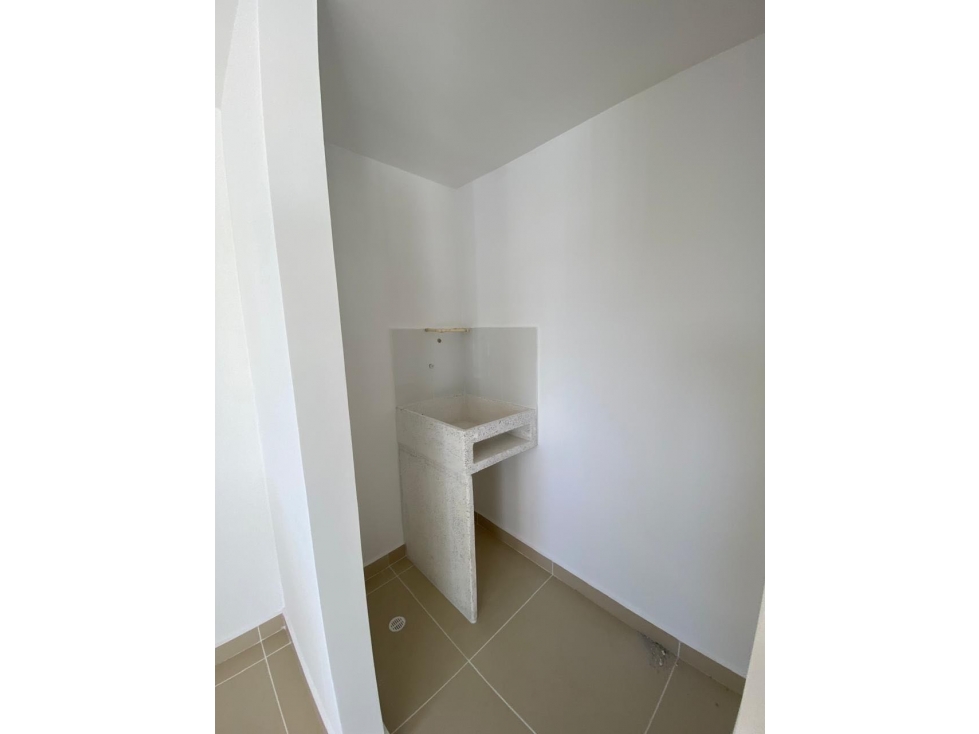 Venta de apartamento nuevo en Sabaneta-Las Lomitas — foto 2