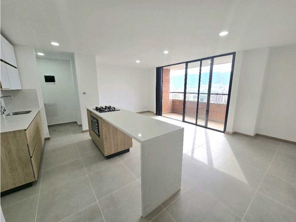 Venta de apartamento para estrenar en Envigado, colegio La Salle.