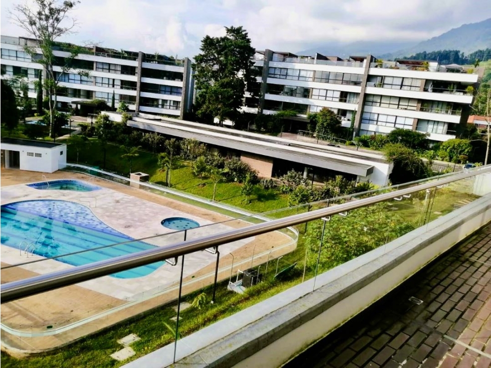 Venta de apartamento para estrenar situado en Loma del escobero
