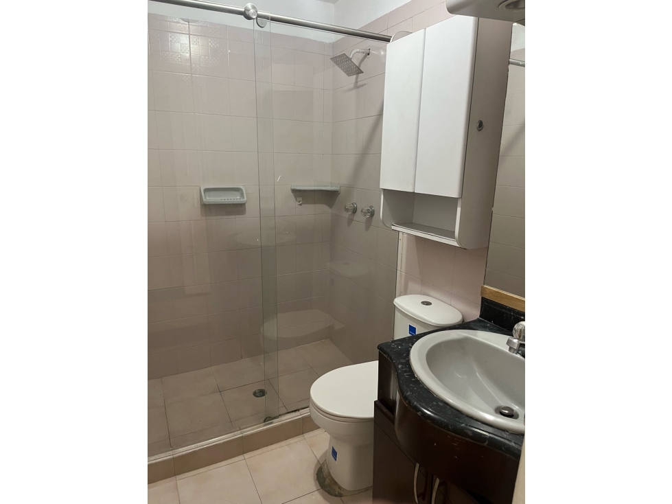 Venta de apartamento para remodelar con Terraza sector Suramericana. — foto 5