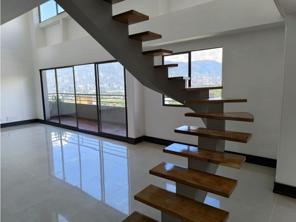 Venta de apartamento penthouse en Belén los Bernal