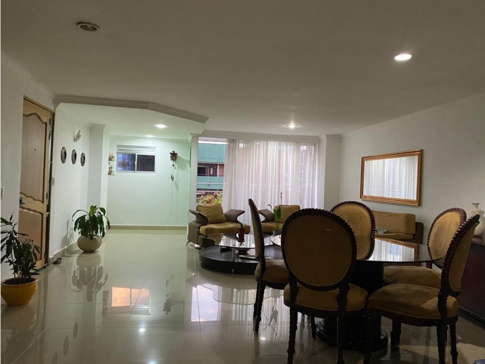 VENTA DE APARTAMENTO PENTHOUSE EN LAURELES — foto 2