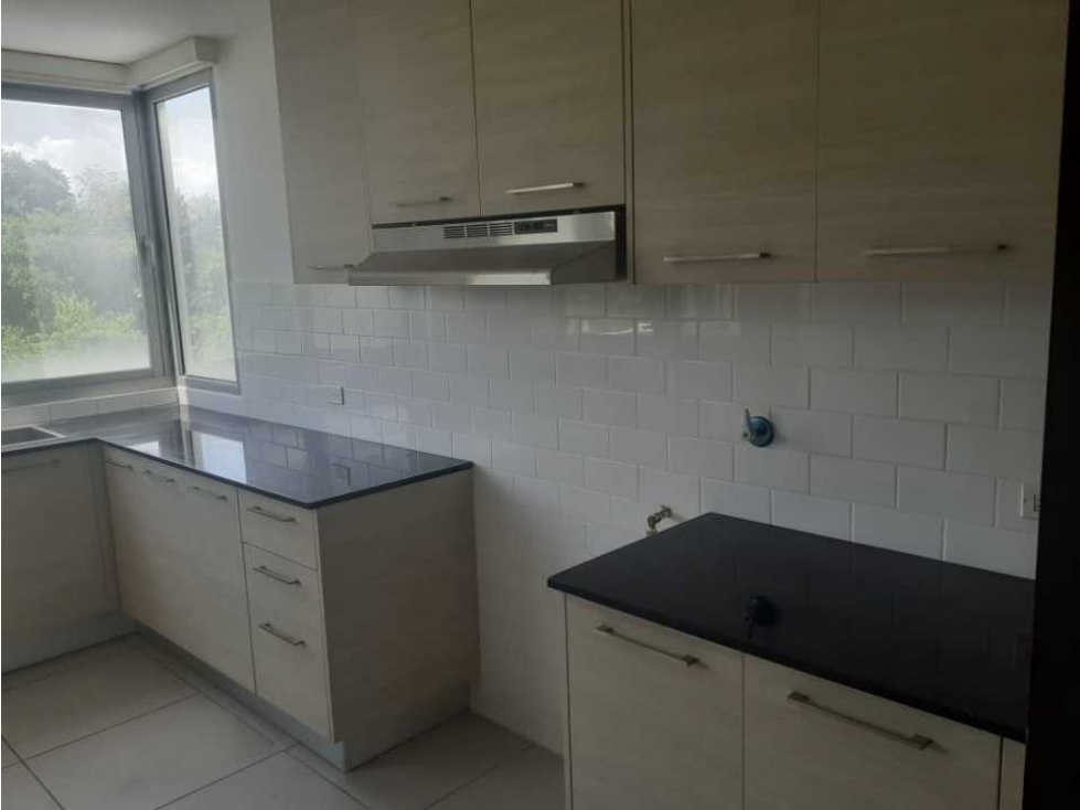 VENTA DE APARTAMENTO VACIO PH 4 HORIZONTES CONDADO DEL REY 211m2 JP — foto 3