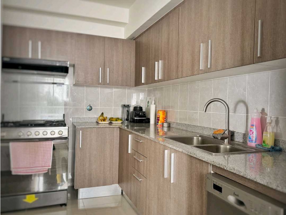 Venta de Apartamento P.H. Residencial El Sol frente a Parque Omar. — foto 5