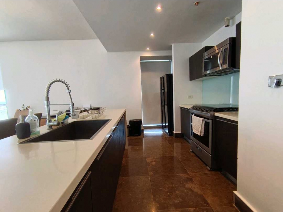 VENTA DE APARTAMENTO PH YOO AV BALBOA MARBELLA - INVERSIÓN OPORTUNIDAD — foto 6