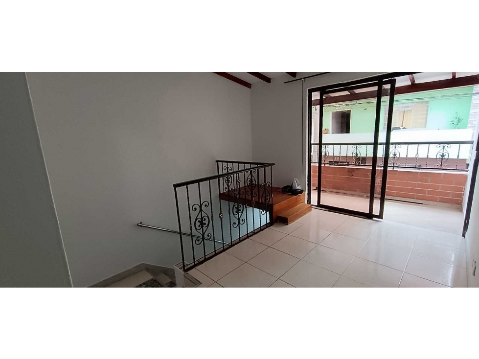 VENTA DE APARTAMENTO PISO 2 PH ÚLTIMO GUAYABAL CRISTO REY