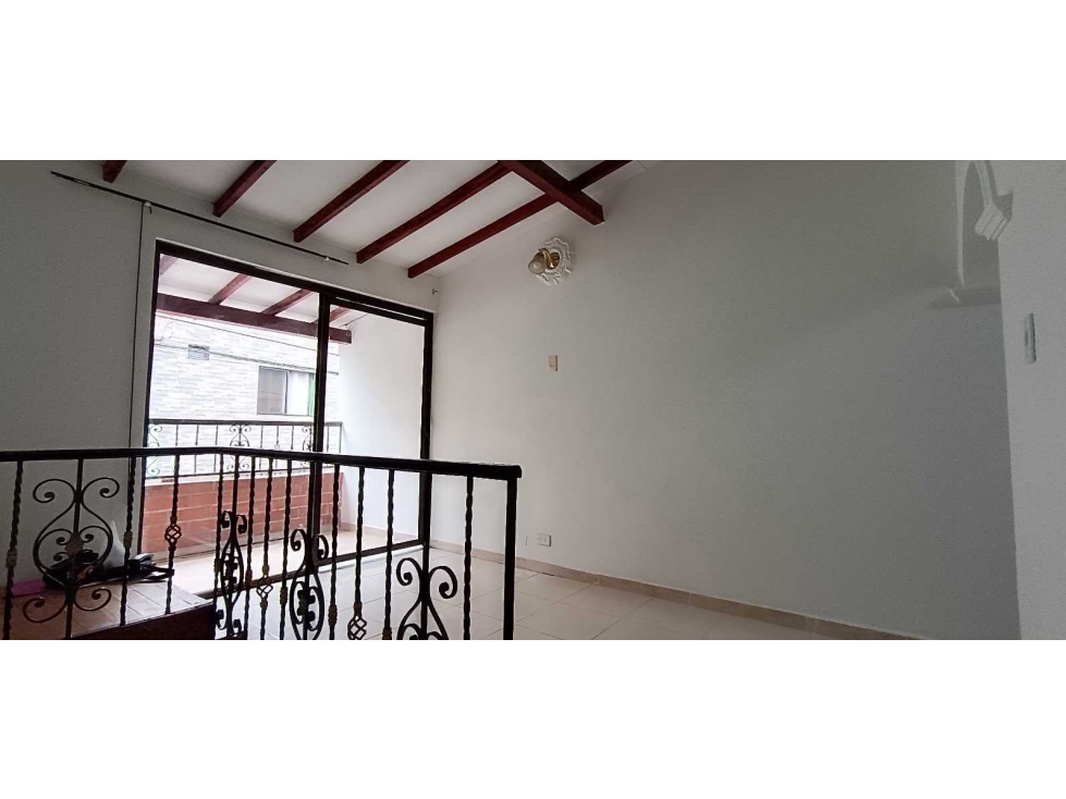 VENTA DE APARTAMENTO PISO 2 PH ÚLTIMO GUAYABAL CRISTO REY — foto 4