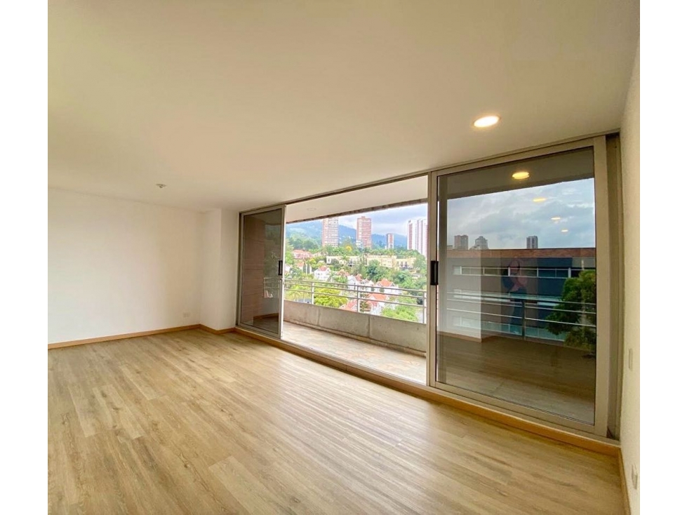 VENTA DE APARTAMENTO. POBLADO PARTE ALTA