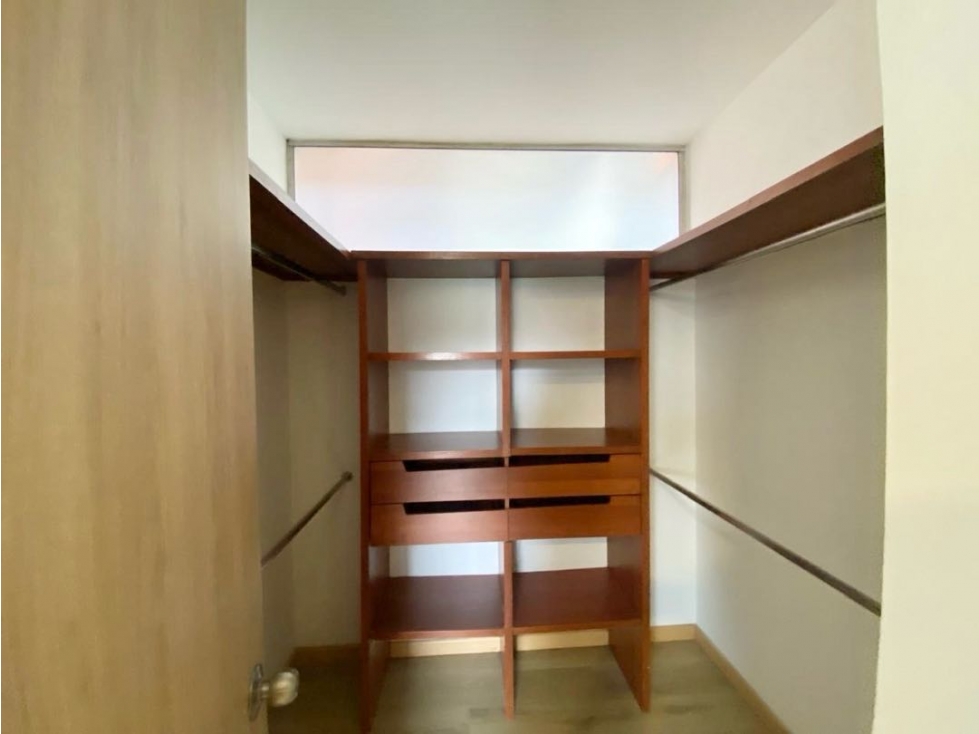 VENTA DE APARTAMENTO. POBLADO PARTE ALTA — foto 6