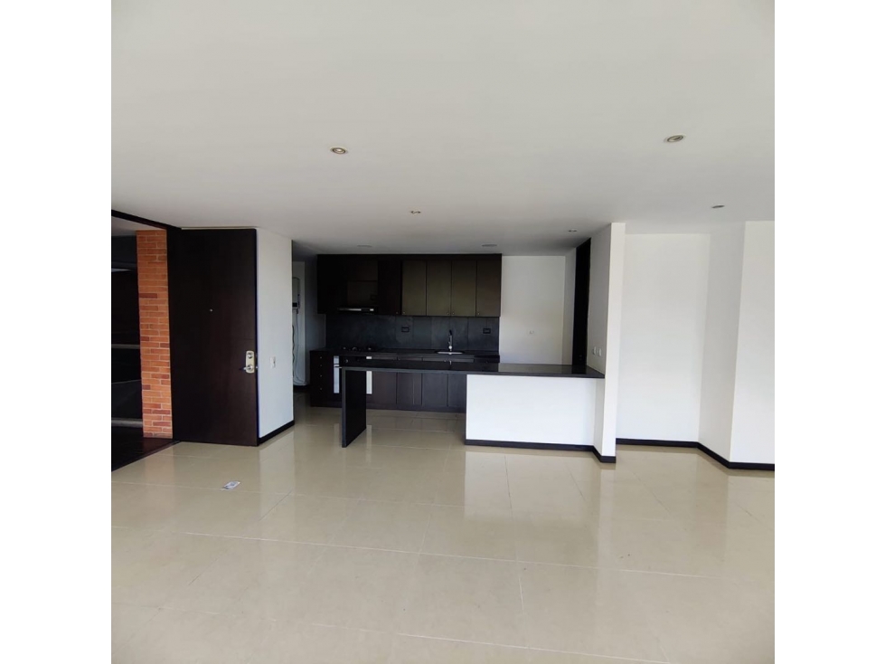 VENTA DE APARTAMENTO. POBLADO.COLA DEL ZORRO — foto 2