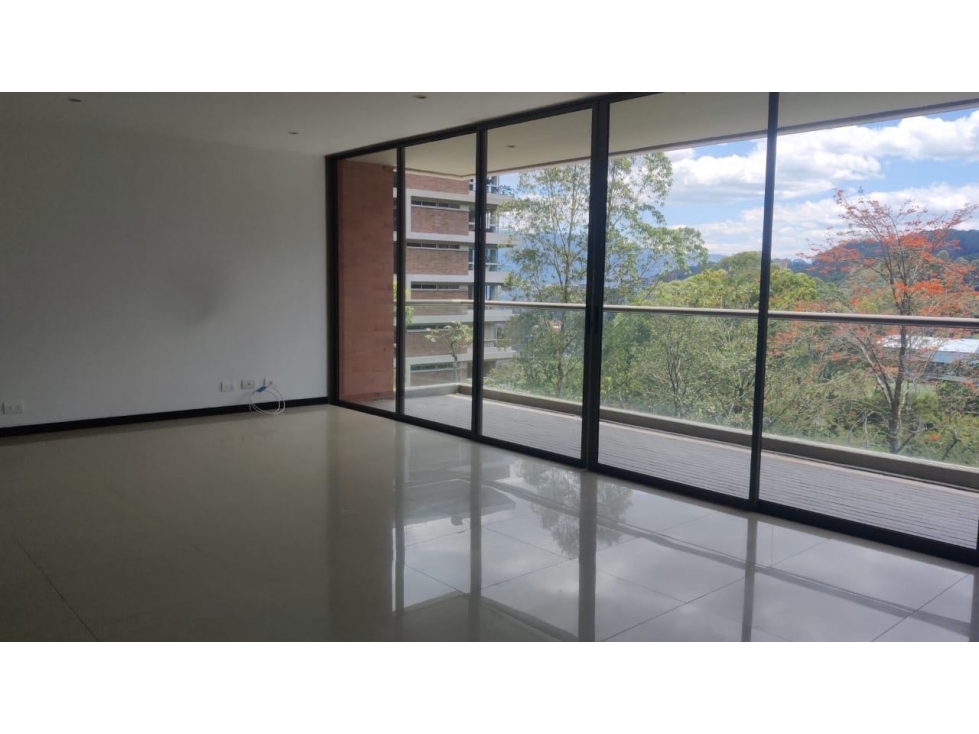 VENTA DE APARTAMENTO. POBLADO.COLA DEL ZORRO