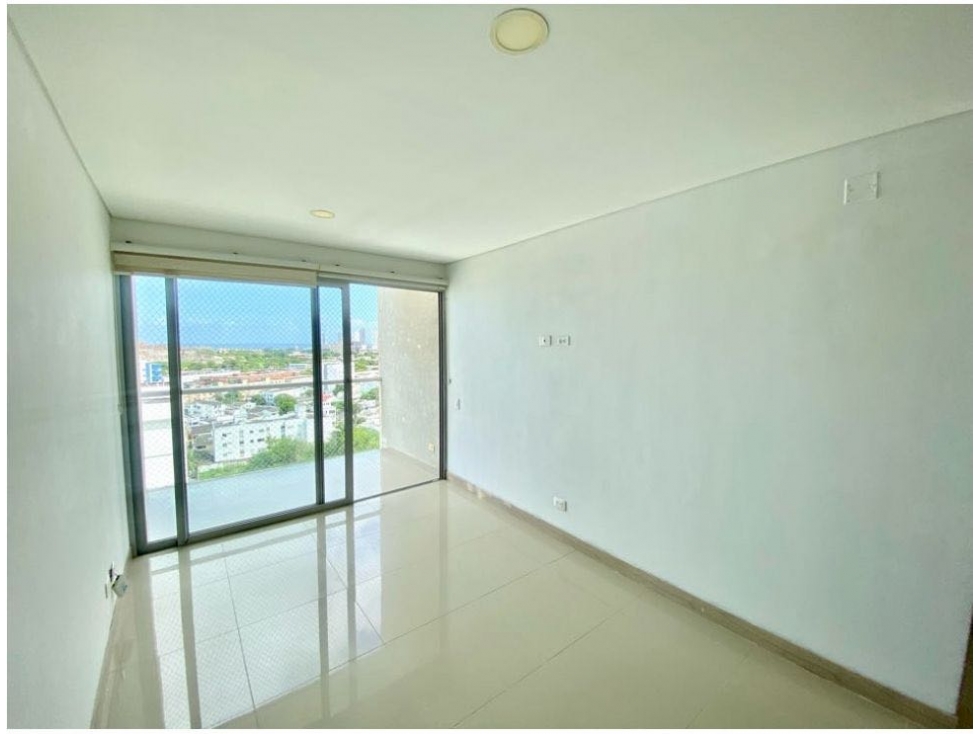 VENTA de Apartamento por de la popa — foto 2