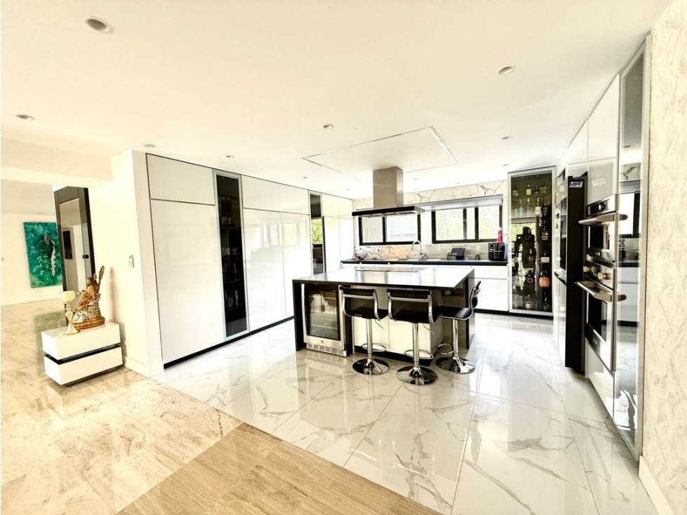 Venta de apartamento reformado sector san Lucas- con espacios amplios — foto 3