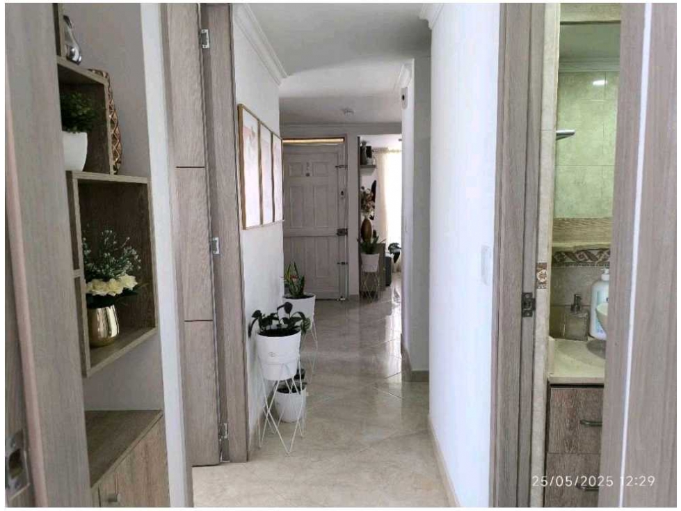 Venta de apartamento remodelado en San Javier, Medellín — foto 4