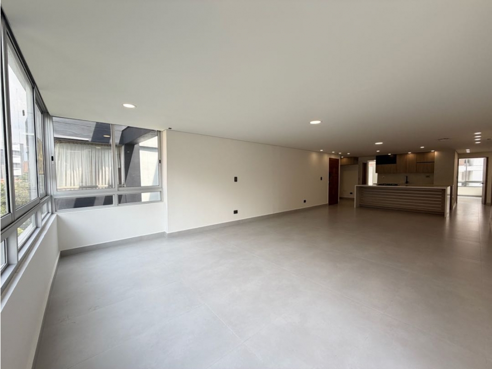 VENTA DE APARTAMENTO REMODELADO EN LAURELES | MEDELLIN — foto 5