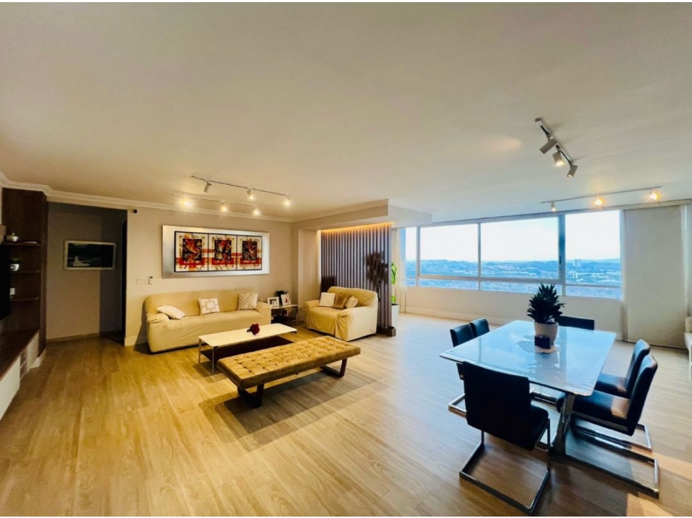 Venta de apartamento remodelado Ph Elevation Tower Costa del Este