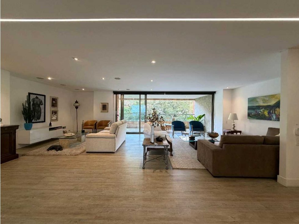 Venta de apartamento remodelado hermoso en el Las Santas. El Poblado — foto 2