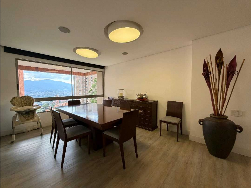 Venta de apartamento remodelado hermoso en el Las Santas. El Poblado — foto 6