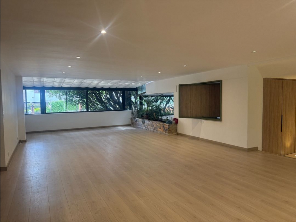Apartamento Castropol | 295 m² | edificio pequeño, 1 torre