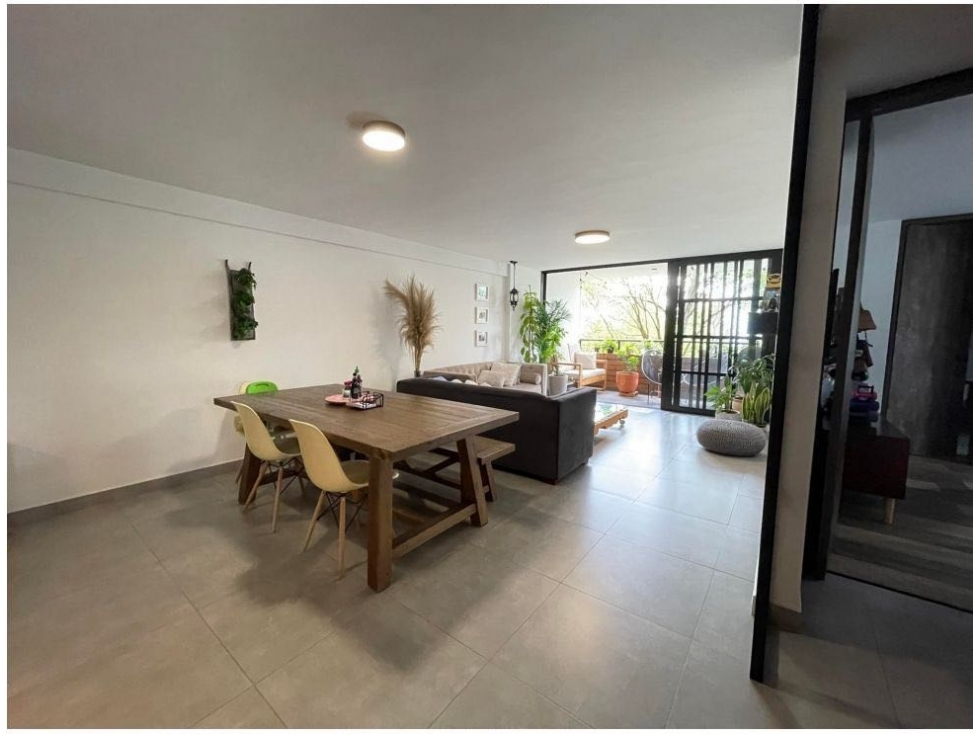 VENTA DE APARTAMENTO REMODELADO EN POBLADO - LAS PALMAS — foto 4