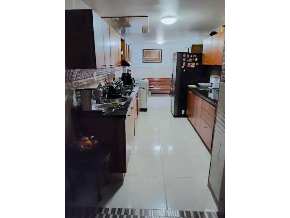 VENTA DE APARTAMENTO REMODELADO EN LA VILLA DE ABURRÁ. — foto 4