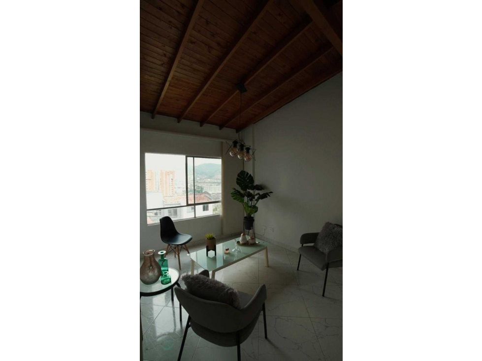 Venta de apartamento remodelado en la Loma del Indio, parte baja, Med — foto 2