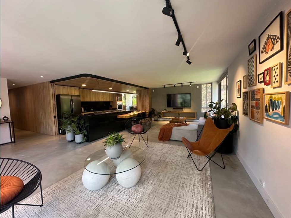Venta de apartamento remodelado en Milla de Oro, Poblado — foto 4