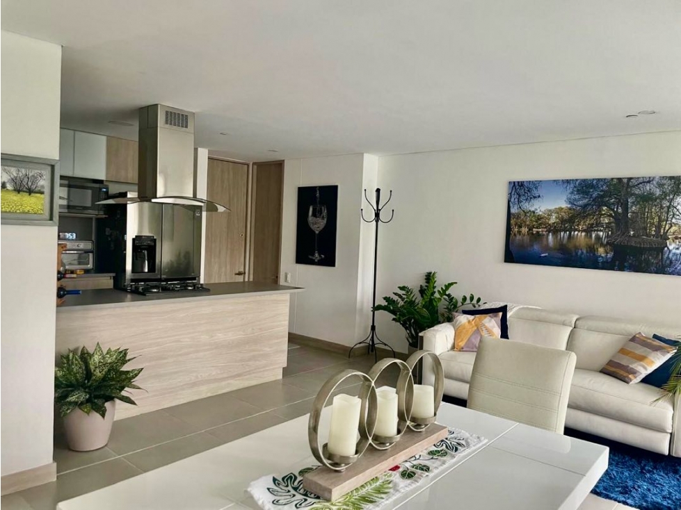 Venta de apartamento sector cumbres excelente estado