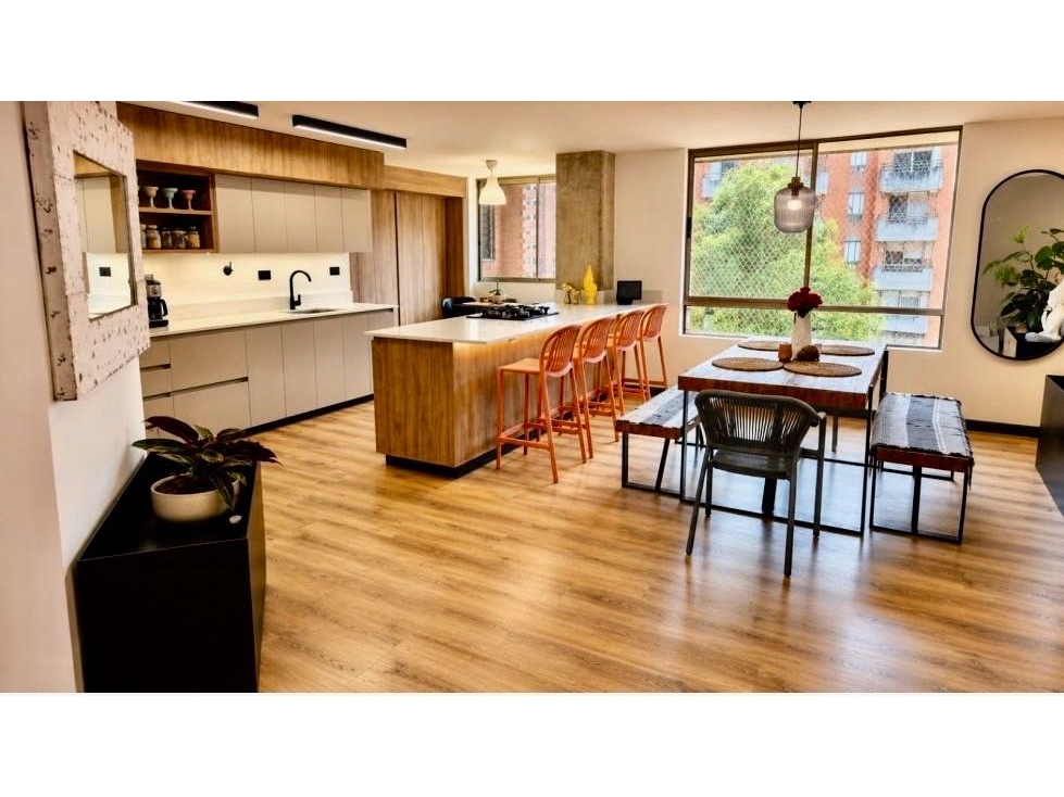 Venta de apartamento sector el tesoro completamente remodelado — foto 2