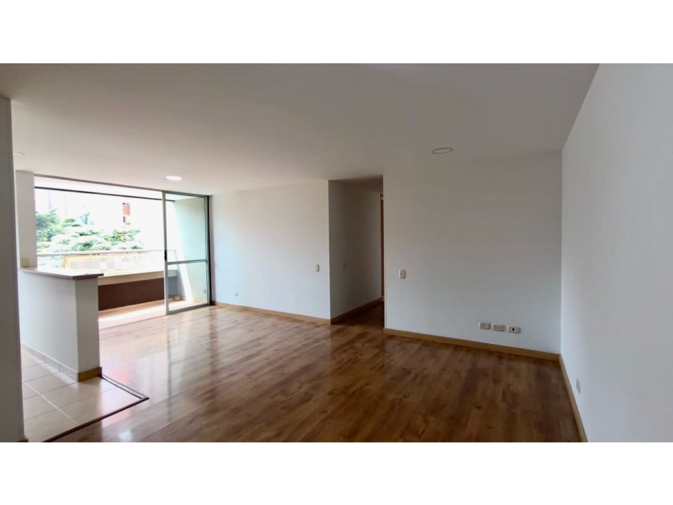 Venta de apartamento sector loma san José parte baja — foto 5