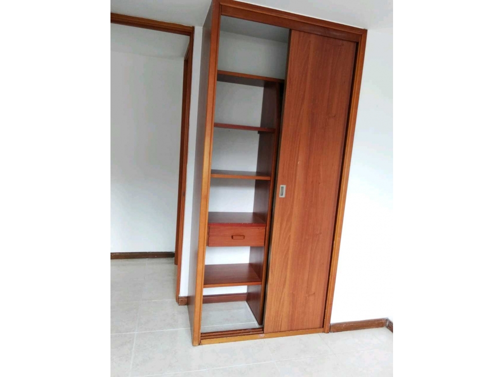 Venta de apartamento sector loma de los Bernal parte baja — foto 3