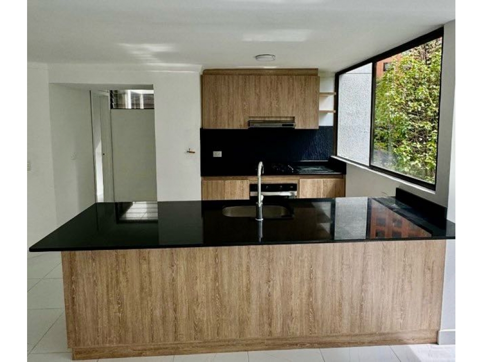 Venta de apartamento sector Provenza excelente ubicación