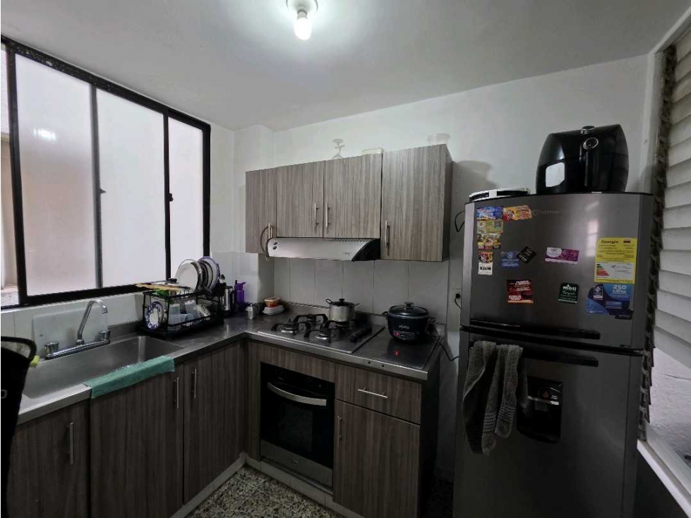 VENTA DE APARTAMENTO TIPO CASA ENVIGADO PARTE PLANA, SEGUNDOPISO — foto 2