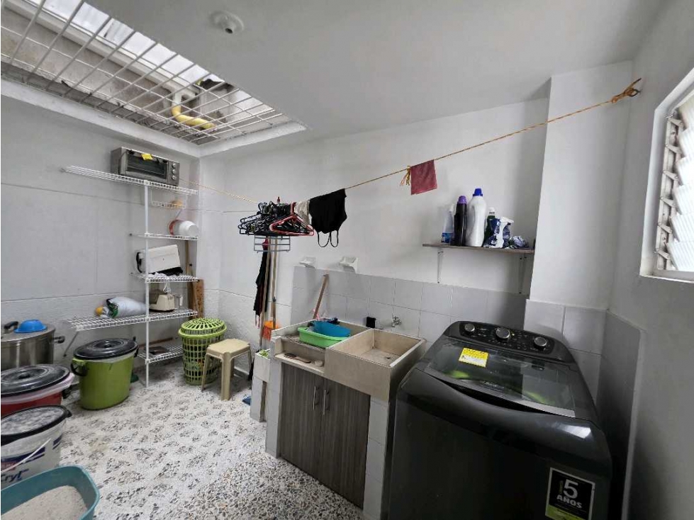 VENTA DE APARTAMENTO TIPO CASA ENVIGADO PARTE PLANA, SEGUNDOPISO — foto 3