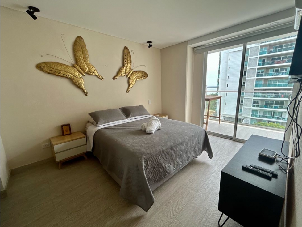 Venta de apartamento turístico amoblado. Edifio Martinique.2 alcobas.