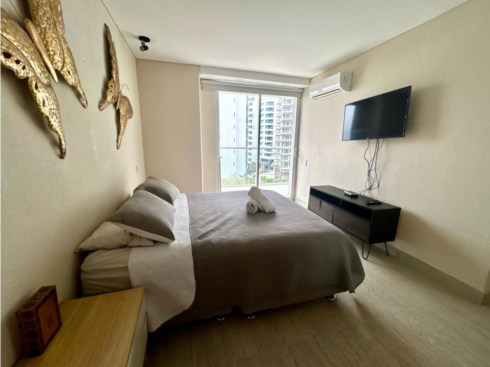 Venta de apartamento turístico amoblado. Edifio Martinique.2 alcobas. — foto 2