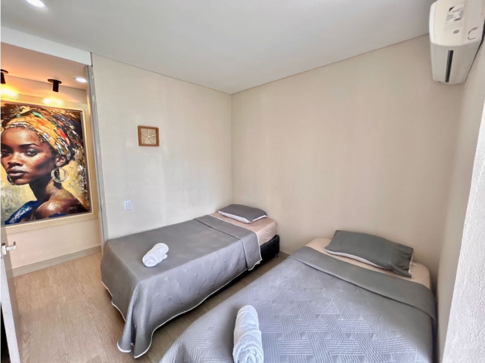 Venta de apartamento turístico amoblado. Edifio Martinique.2 alcobas. — foto 4