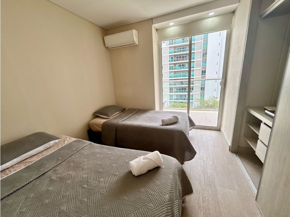 Venta de apartamento turístico amoblado. Edifio Martinique.2 alcobas. — foto 5