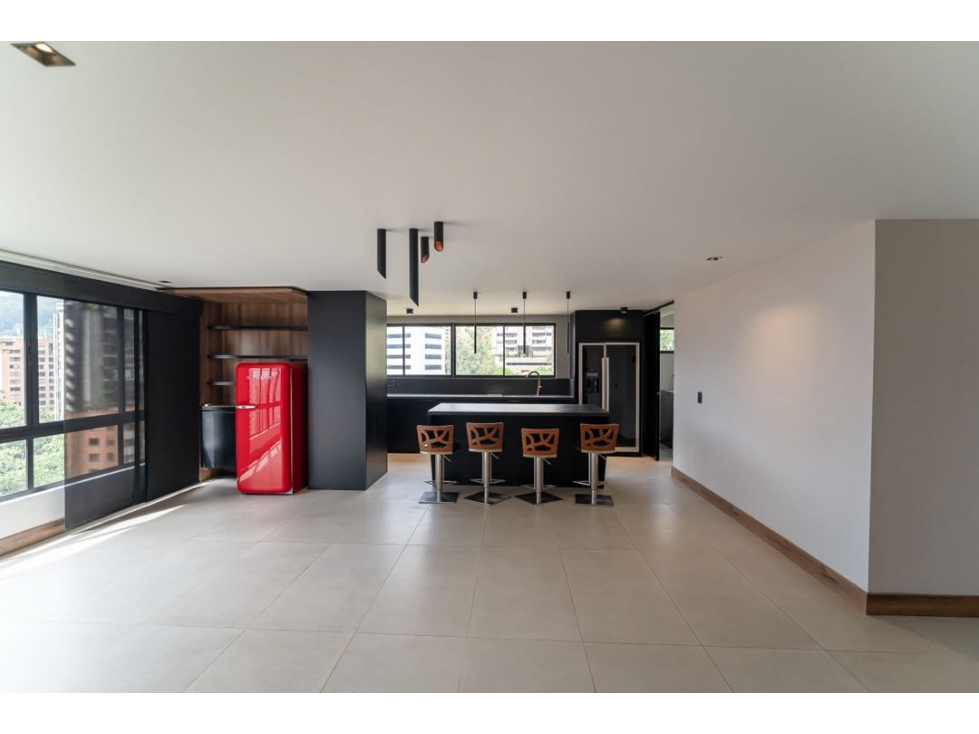 SE VENDE APARTAMENTO SECTOR VERONA, POBLADO 188.65 MT2 — foto 2