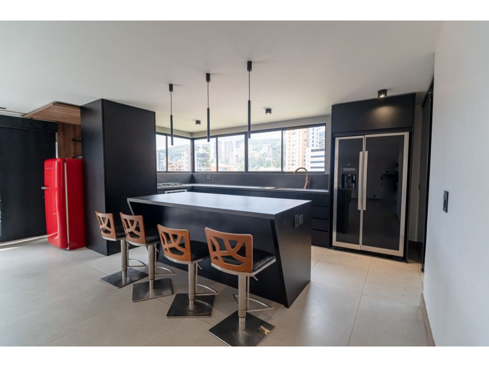 SE VENDE APARTAMENTO SECTOR VERONA, POBLADO 188.65 MT2 — foto 3