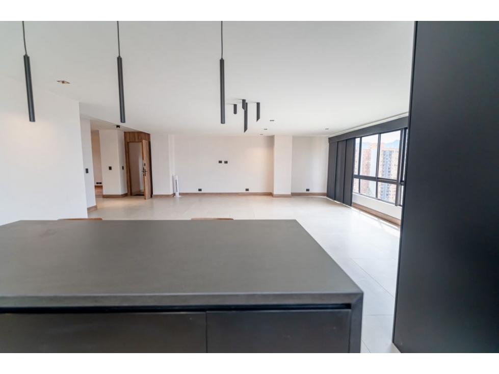 SE VENDE APARTAMENTO SECTOR VERONA, POBLADO 188.65 MT2 — foto 5