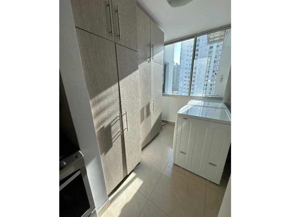 VENTA DE APARTAMENTO AMOBLADO VISTA AL MAR EN PH PACIFIC SKY