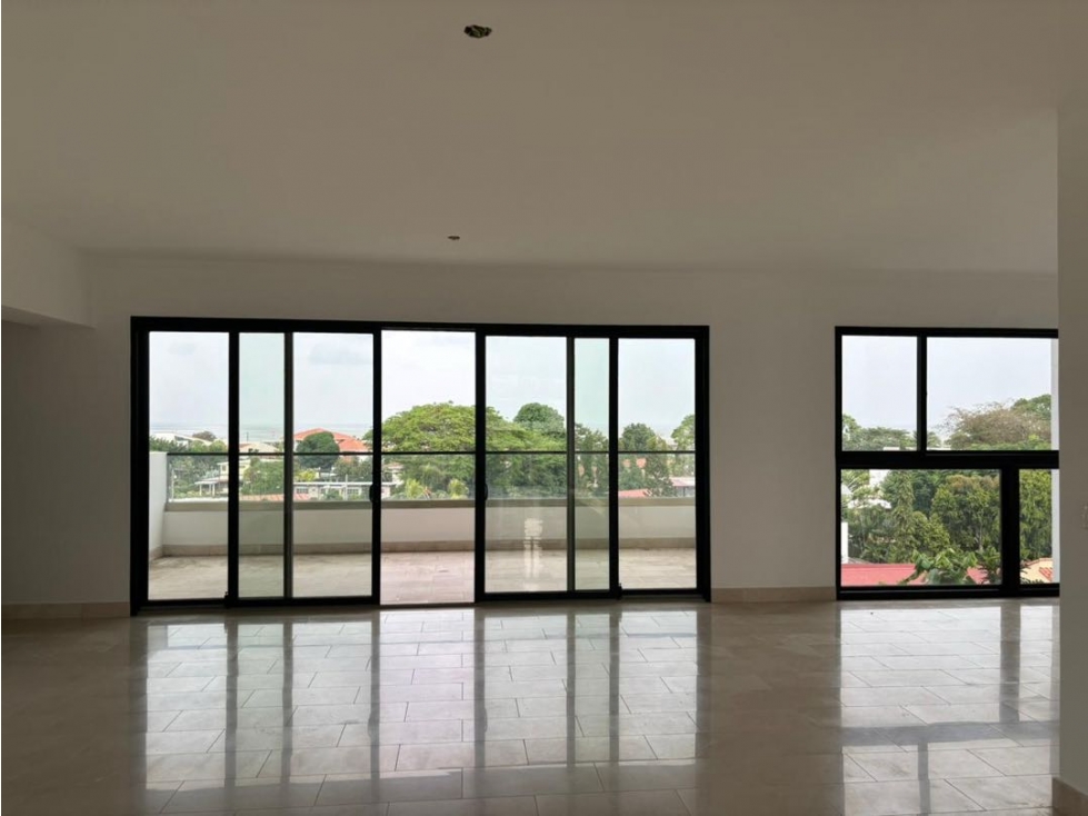 VENTA DE APARTAMENTO VISTA AL MAR EN PH LA CALETA 275M2 JP