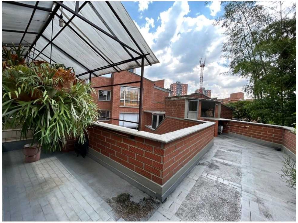 Vendo apartamento dúplex con terraza, jacuzzi y turco en el Poblad — foto 2