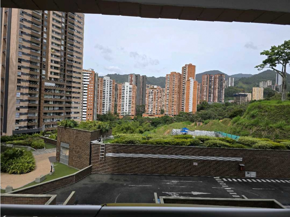 VENTA DE APARTAMENTOEN SABANETA PARTE PLANA EN UNIDAD FAMILIAR — foto 4