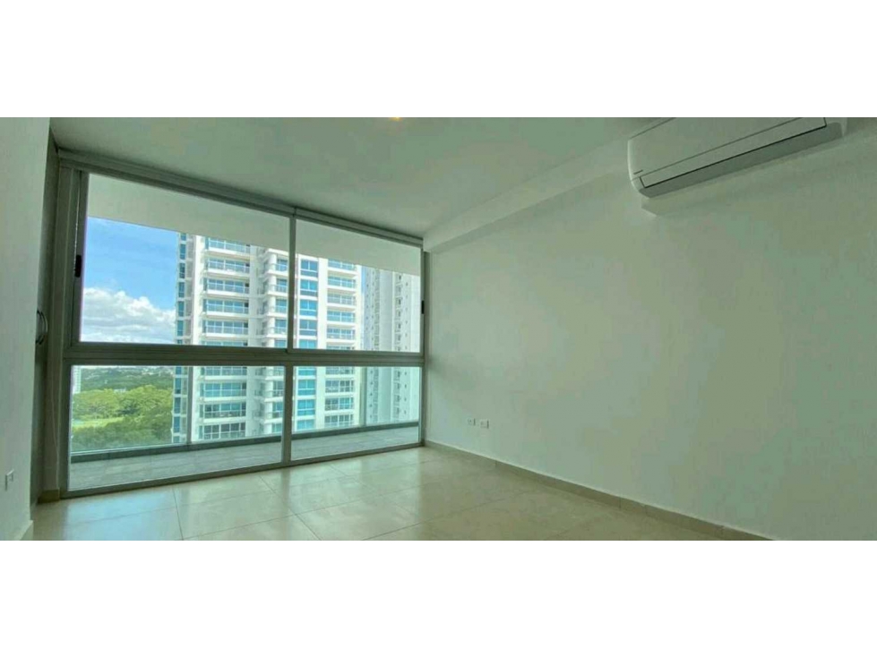 VENTA DE APARTAMENTO EN COSTA DEL ESTE PH LUMIERE 215m2 JP — foto 4